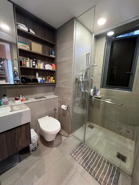 Piermont Grand, 26 Sumang Walk, 3 Bedrooms, 840 sqft, Executive Condominium For Rent, by Nathaniel Goh, 500161453 - Bathroom - PropertyGuru.com.sg