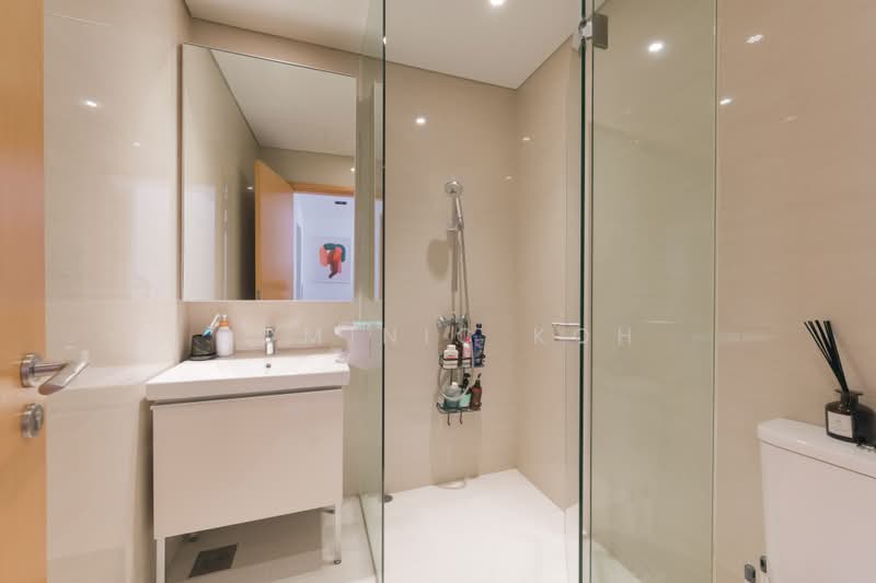 Este Villa, Nim Road, 6 Bedrooms, 3,412 sqft, Cluster House For Sale, by Dominic Koh, 500161462 - Bathroom - PropertyGuru.com.sg