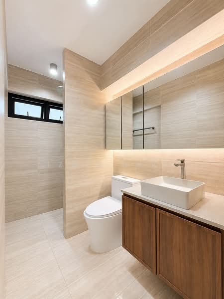 289C Bukit Batok Street 25, 289C Bukit Batok Street 25, 3 Bedrooms, 1,302 sqft, HDB Flat For Sale, by Izmir Shah, 500161478 - Bathroom - PropertyGuru.com.sg