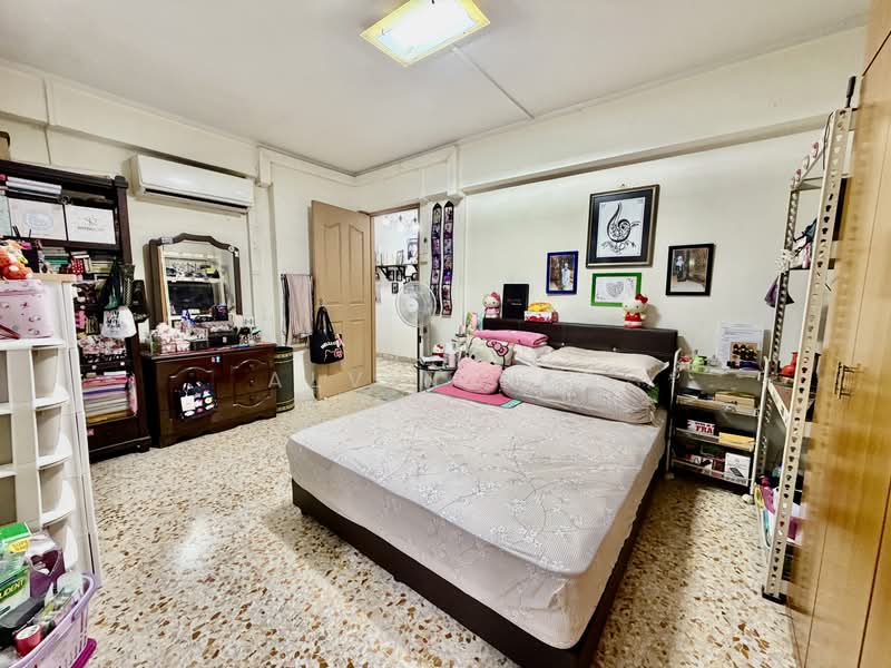 711 Bedok Reservoir Road, 711 Bedok Reservoir Road, 3 Bedrooms, 1,345 sqft, HDB Flat For Sale, by Alvin Yap, 500161484 - Bedroom - PropertyGuru.com.sg