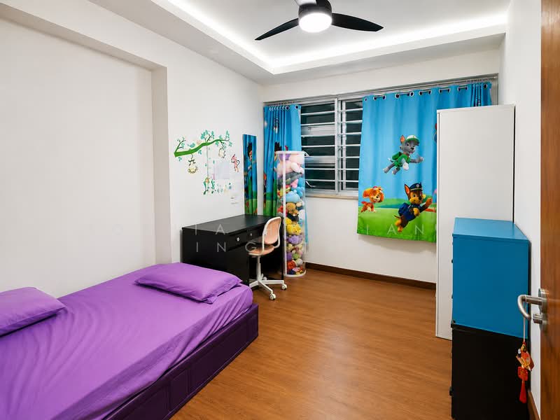 260A Kebun Baru Court, 260A Ang Mo Kio Street 21, 3 Bedrooms, 1,001 sqft, HDB Flat For Sale, by Sophia Ho Xiang Ling 何相羚, 500161492 - Bedroom - PropertyGuru.com.sg