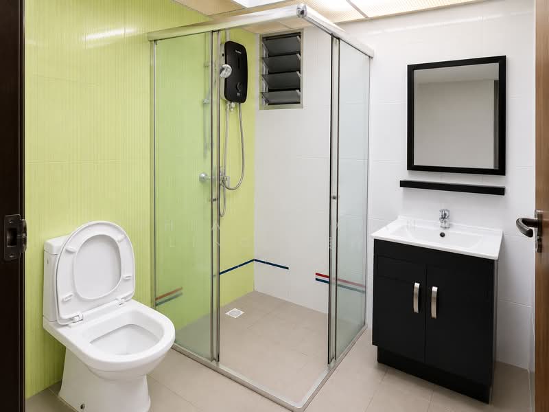 260A Kebun Baru Court, 260A Ang Mo Kio Street 21, 3 Bedrooms, 1,001 sqft, HDB Flat For Sale, by Sophia Ho Xiang Ling 何相羚, 500161492 - Bathroom - PropertyGuru.com.sg