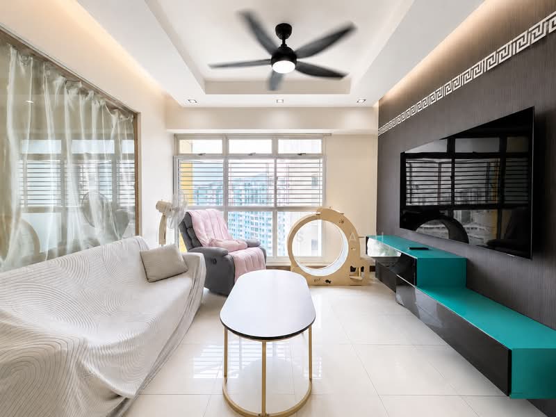 647 Punggol Central, 647 Punggol Central, 3 Bedrooms, 968 sqft, HDB Flat For Sale, by Izmir Shah, 500161494 - Living Room - PropertyGuru.com.sg