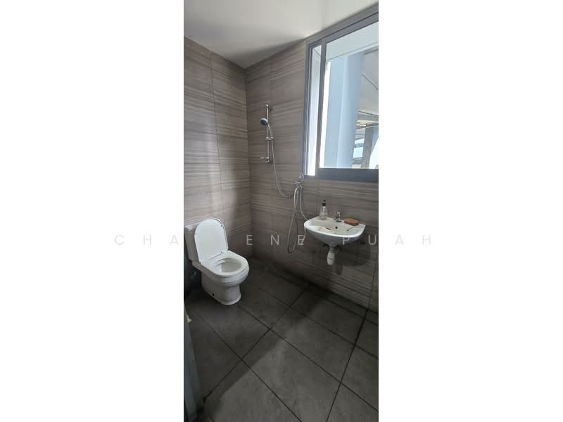 Carros Centre, 60 JALAN LAM HUAT, 1,851 sqft, Factory / Workshop (B2) For Rent, by Charlene Puah, 500161506 - Bathroom - CommercialGuru.com.sg