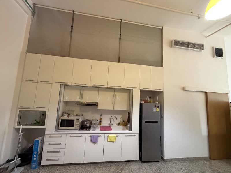 Soho2 @ Central, 12 Eu Tong Sen Street, 635 sqft, Office For Rent, by Kalvin Lai, 500161507 - Kitchen - CommercialGuru.com.sg