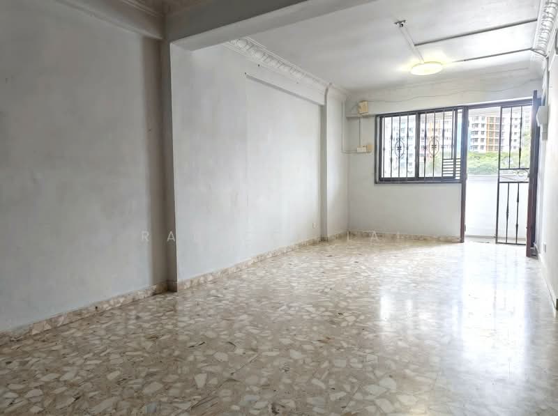 16 Upper Boon Keng Road, 16 Upper Boon Keng Road, 3 Bedrooms, 700 sqft, HDB Flat For Sale, by Rabecca Lai, 500161514 - Living Room - PropertyGuru.com.sg