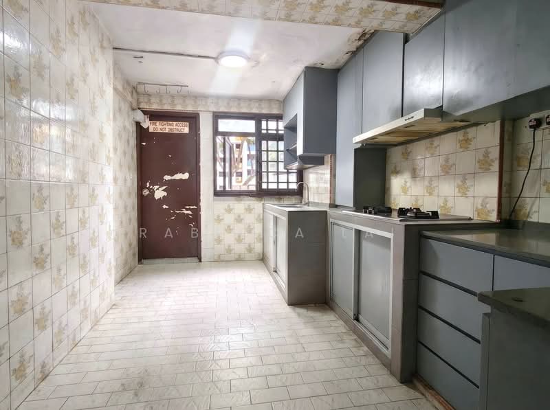 16 Upper Boon Keng Road, 16 Upper Boon Keng Road, 3 Bedrooms, 700 sqft, HDB Flat For Sale, by Rabecca Lai, 500161514 - Kitchen - PropertyGuru.com.sg