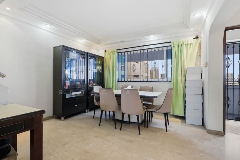142 Bukit Batok Street 11, 142 Bukit Batok Street 11, 3 Bedrooms, 1,668 sqft, HDB Flat For Sale, by Rebecca Toh, 500161515 - Dining Room - PropertyGuru.com.sg