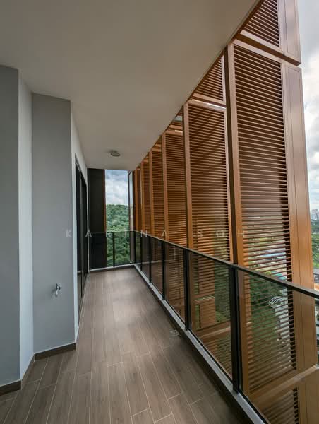Midwood, 8 Hillview Rise, 3 Bedrooms, 990 sqft, Condominium For Sale, by Karina Soh, 500161518 - Balcony - PropertyGuru.com.sg