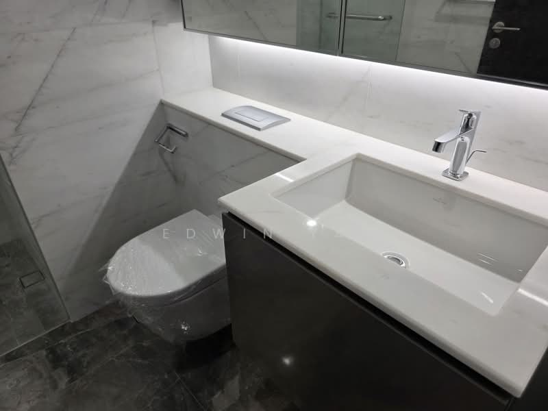 Midtown Bay, 122 Beach Road, 1 Bedroom, 409 sqft, Condominium For Rent, by Edwin Yap, 500161538 - Bathroom - PropertyGuru.com.sg
