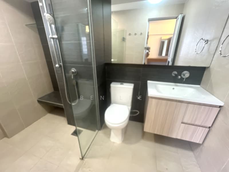 Pine Grove, 1P Pine Grove, 2 Bedrooms, 1,230 sqft, Condominium For Rent, by Ben Lee, 500161557 - Bathroom - PropertyGuru.com.sg