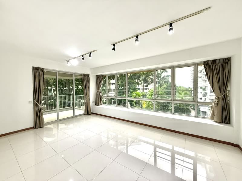 60 Lakeside Drive
