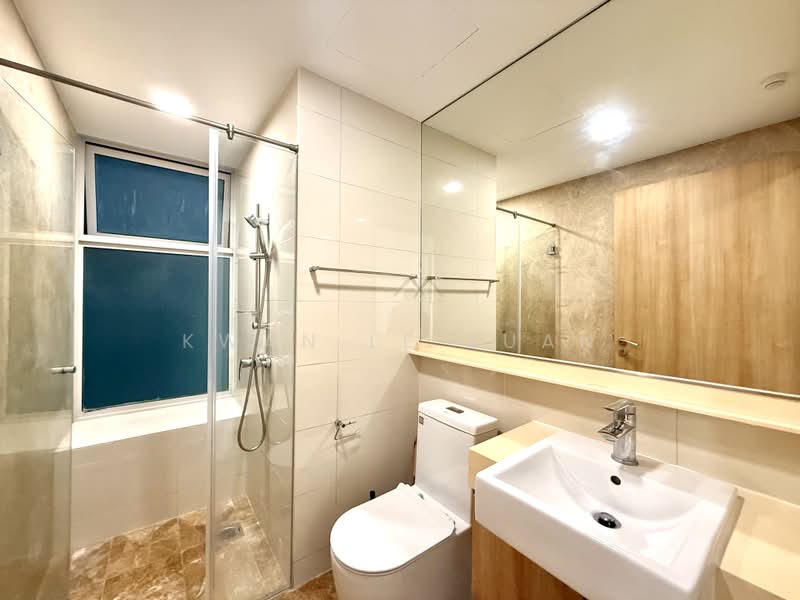 Caspian, 60 Lakeside Drive, 4 Bedrooms, 1,604 sqft, Condominium For Sale, by Kwan Le Yuan, 500161572 - Common Bathroom - PropertyGuru.com.sg