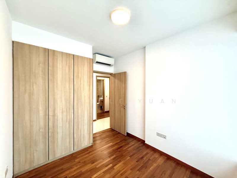 Caspian, 60 Lakeside Drive, 4 Bedrooms, 1,604 sqft, Condominium For Sale, by Kwan Le Yuan, 500161572 - Common Bedroom - PropertyGuru.com.sg