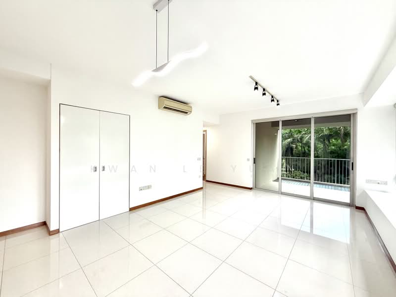 Caspian, 60 Lakeside Drive, 4 Bedrooms, 1,604 sqft, Condominium For Sale, by Kwan Le Yuan, 500161572 - Living / Dining Room - PropertyGuru.com.sg