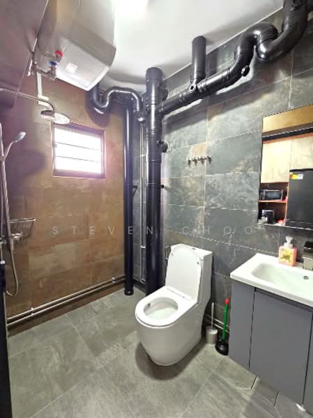 65 Teban Gardens Road, 65 Teban Gardens Road, Room Rental, 120 sqft, HDB Flat For Rent, by Steven Choo, 500161579 - Bathroom - PropertyGuru.com.sg
