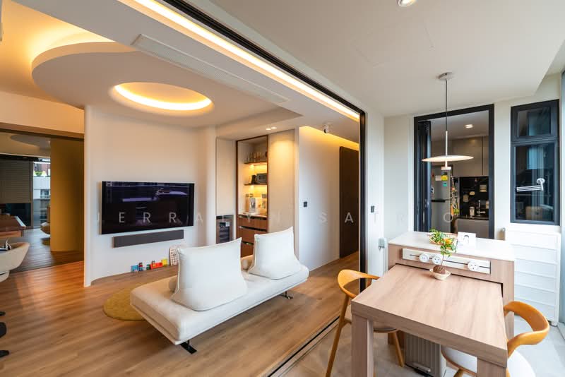 The Iveria, 2 Kim Yam Road, 3 Bedrooms, 947 sqft, Condominium For Sale, by Jerralyn Satrio, 500161583 - PropertyGuru.com.sg