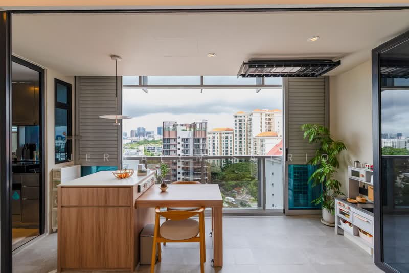 The Iveria, 2 Kim Yam Road, 3 Bedrooms, 947 sqft, Condominium For Sale, by Jerralyn Satrio, 500161583 - Kitchen - PropertyGuru.com.sg