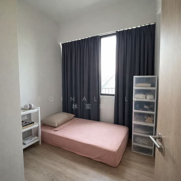 The Alps Residences, 109 Tampines Street 86, 2 Bedrooms, 689 sqft, Condominium For Sale, by Reginald Lim 林家斈, 500161586 - Bedroom - PropertyGuru.com.sg