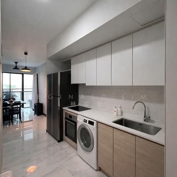 The Alps Residences, 109 Tampines Street 86, 2 Bedrooms, 689 sqft, Condominium For Sale, by Reginald Lim 林家斈, 500161586 - Kitchen - PropertyGuru.com.sg