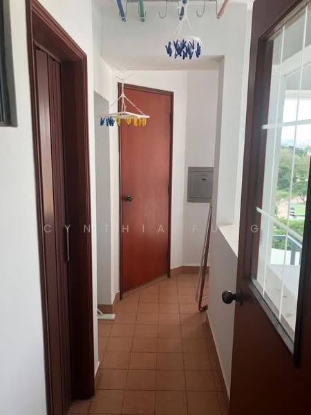 Aquarius By The Park, 7 Bedok Reservoir View, 3 Bedrooms, 1,227 sqft, Condominium For Sale, by Cynthia Fung, 500161596 - Corridor - PropertyGuru.com.sg