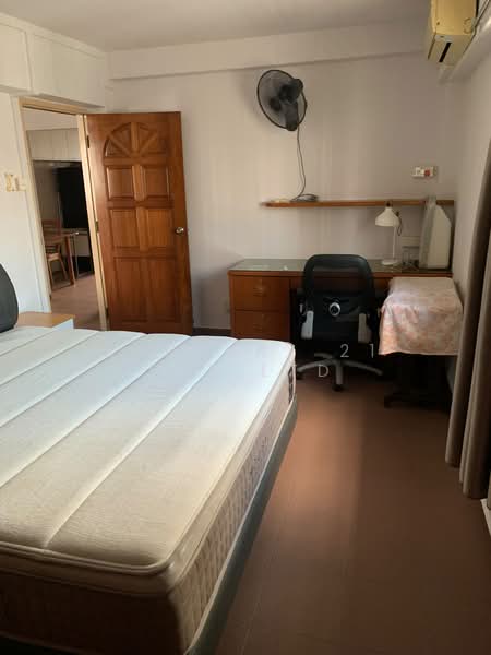 85C Lorong 4 Toa Payoh, 85C Lorong 4 Toa Payoh, 2 Bedrooms, 840 sqft, HDB Flat For Rent, by EDMUND TEO, 500161601 - Bedroom - PropertyGuru.com.sg