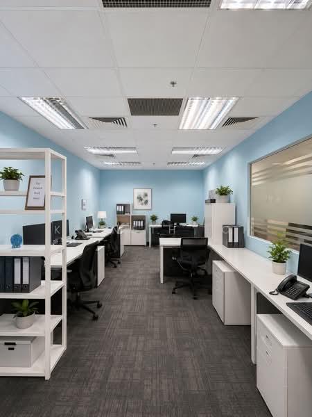 Peninsula Plaza, 111 North Bridge Road, 1,235 sqft, Office For Rent, by Kenneth Loh, 500161603 - CommercialGuru.com.sg