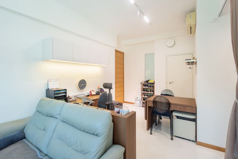 Fruition, 3 Mangis Road, 2 Bedrooms, 743 sqft, Condominium For Sale, by Bernard Ng 黄俊凯, 500161604 - Living Room - PropertyGuru.com.sg