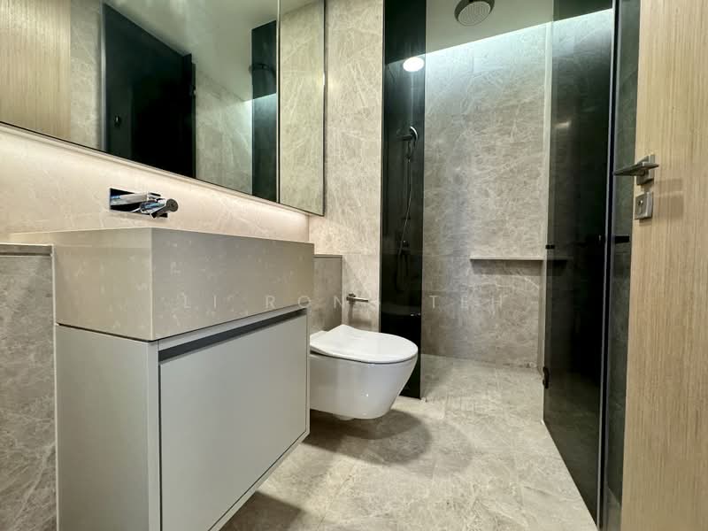 Amber Park, 18A Amber Gardens, 2 Bedrooms, 701 sqft, Condominium For Sale, by Li Rong Teh, 500161605 - Bathroom - PropertyGuru.com.sg