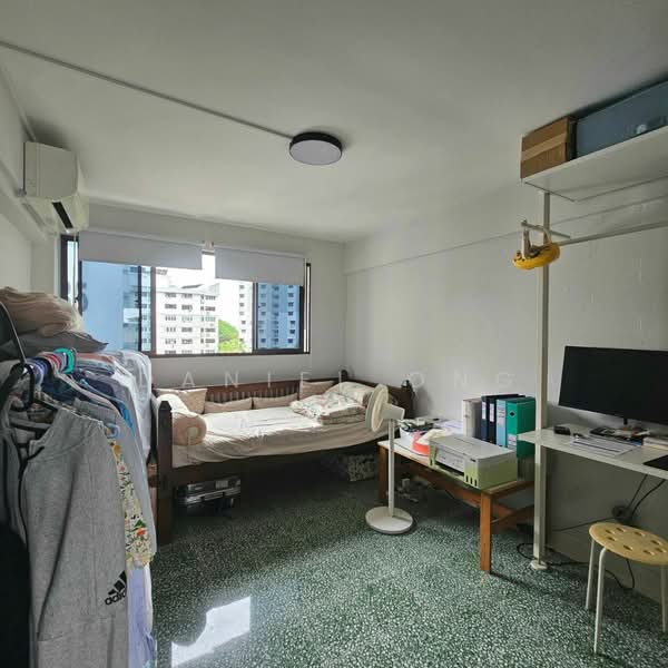 34 Marine Crescent, 34 Marine Crescent, 2 Bedrooms, 883 sqft, HDB Flat For Sale, by Daniel Ong, 500161607 - Bedroom - PropertyGuru.com.sg