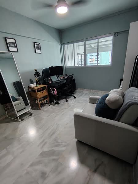 161 Tampines Street 12, 161 Tampines Street 12, 2 Bedrooms, 797 sqft, HDB Flat For Rent, by Andrew Pat, 500161622 - Study - PropertyGuru.com.sg