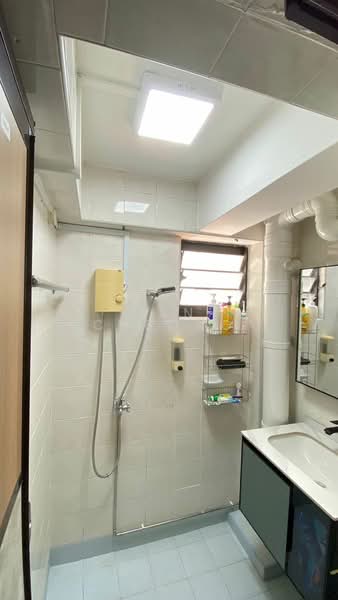 5 Everton Park, 5 Everton Park, Room Rental, 150 sqft, HDB Flat For Rent, by Can Cheong, 500161623 - Bathroom - PropertyGuru.com.sg