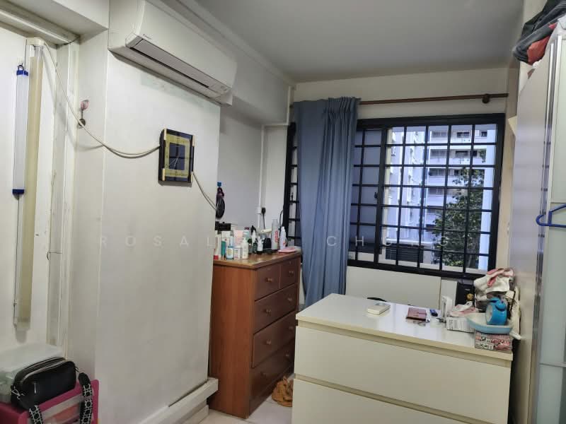 487 Pasir Ris Drive 4, 487 Pasir Ris Drive 4, 3 Bedrooms, 1,119 sqft, HDB Flat For Sale, by Rosalind Chong, 500161626 - Bedroom - PropertyGuru.com.sg