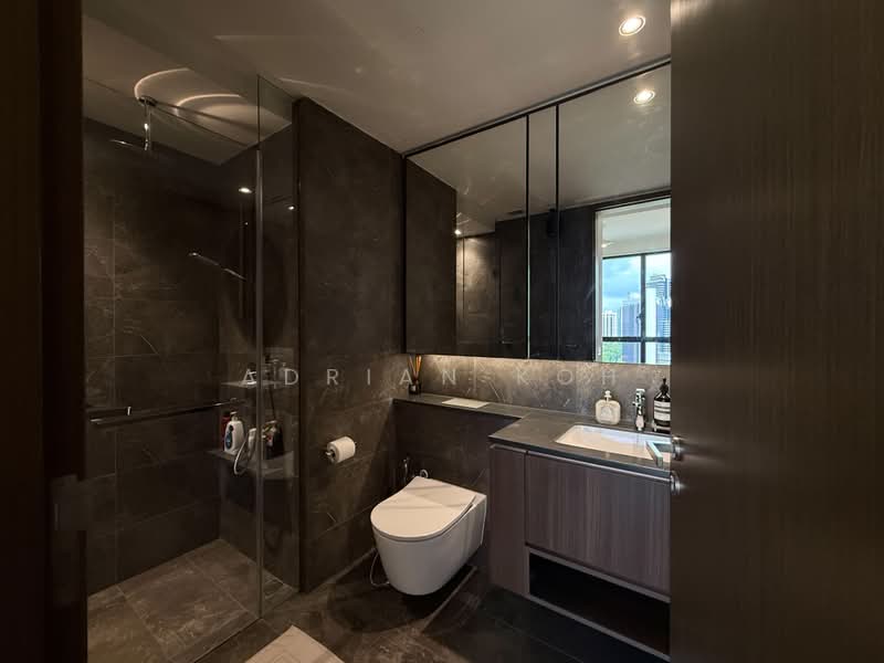 Kopar At Newton, 8 Makeway Avenue, 2 Bedrooms, 689 sqft, Condominium For Sale, by Adrian Koh, 500161628 - Bathroom - PropertyGuru.com.sg