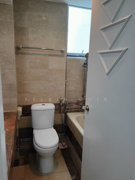 Tanjong Ria Condominium, 121 Tanjong Rhu Road, 3 Bedrooms, 1,378 sqft, Condominium For Sale, by Kelvin Chia, 500161630 - Bathroom - PropertyGuru.com.sg
