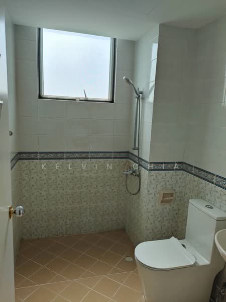 Tanjong Ria Condominium, 121 Tanjong Rhu Road, 3 Bedrooms, 1,378 sqft, Condominium For Sale, by Kelvin Chia, 500161630 - Bathroom - PropertyGuru.com.sg