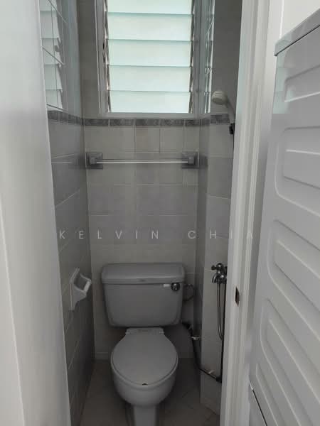 Tanjong Ria Condominium, 121 Tanjong Rhu Road, 3 Bedrooms, 1,378 sqft, Condominium For Sale, by Kelvin Chia, 500161630 - Bathroom - PropertyGuru.com.sg