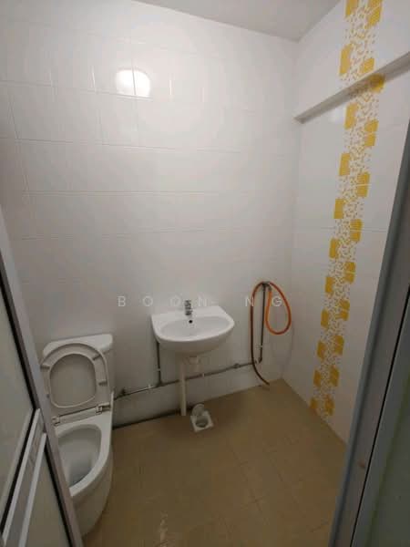 647 Yishun Street 61, 647 Yishun Street 61, 3 Bedrooms, 947 sqft, HDB Flat For Sale, by Boon Ng, 500161634 - PropertyGuru.com.sg