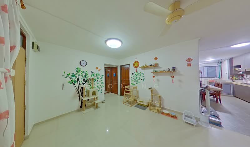 647 Yishun Street 61, 647 Yishun Street 61, 3 Bedrooms, 947 sqft, HDB Flat For Sale, by Boon Ng, 500161634 - Living Room - PropertyGuru.com.sg