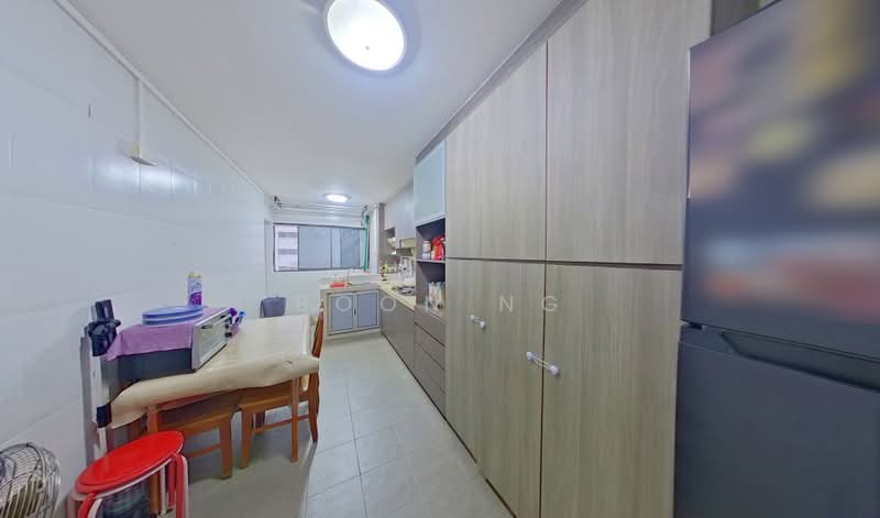 647 Yishun Street 61, 647 Yishun Street 61, 3 Bedrooms, 947 sqft, HDB Flat For Sale, by Boon Ng, 500161634 - Kitchen - PropertyGuru.com.sg