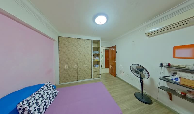647 Yishun Street 61, 647 Yishun Street 61, 3 Bedrooms, 947 sqft, HDB Flat For Sale, by Boon Ng, 500161634 - Bedroom - PropertyGuru.com.sg