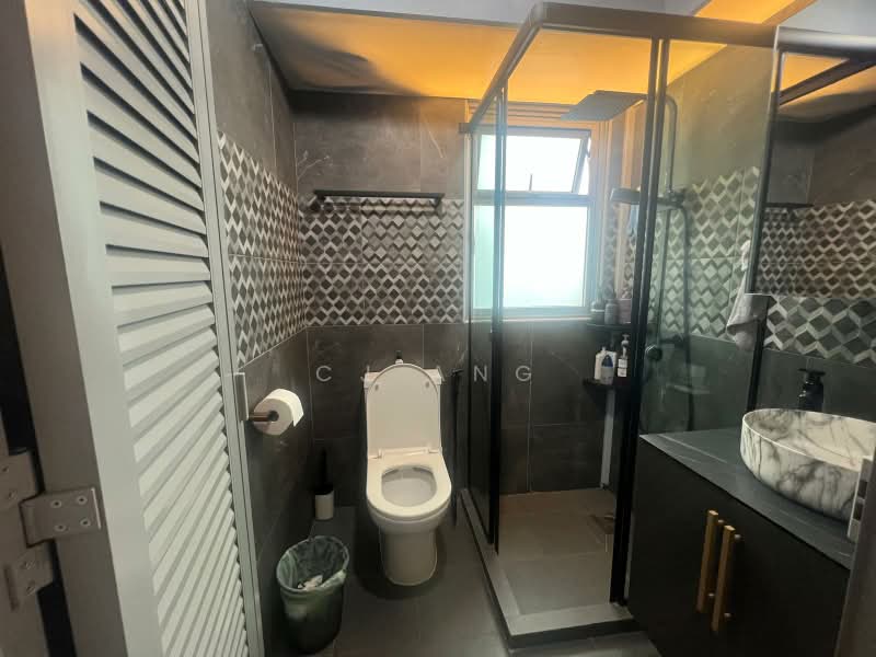 18D MacPherson Residency, 18D Circuit Road, 2 Bedrooms, 721 sqft, HDB Flat For Sale, by CJ Ang, 500161636 - Bathroom - PropertyGuru.com.sg