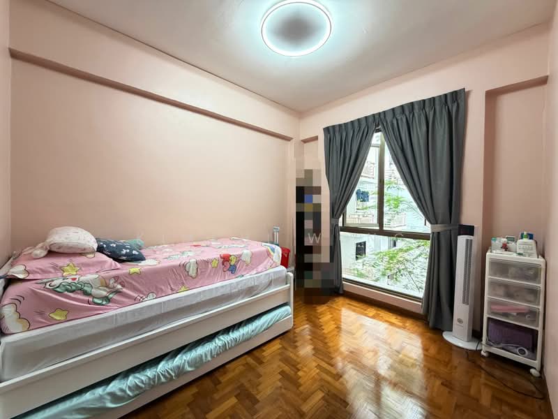 Parkview Apartments, 3 Bukit Batok Street 25, 2 Bedrooms, 980 sqft, Apartment For Sale, by Kimchi Wong, 500161638 - Bedroom - PropertyGuru.com.sg