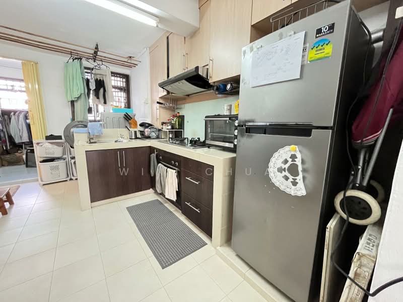41 Sims Drive, 41 Sims Drive, 2 Bedrooms, 710 sqft, HDB Flat For Rent, by Wini Chua, 500161642 - Kitchen - PropertyGuru.com.sg