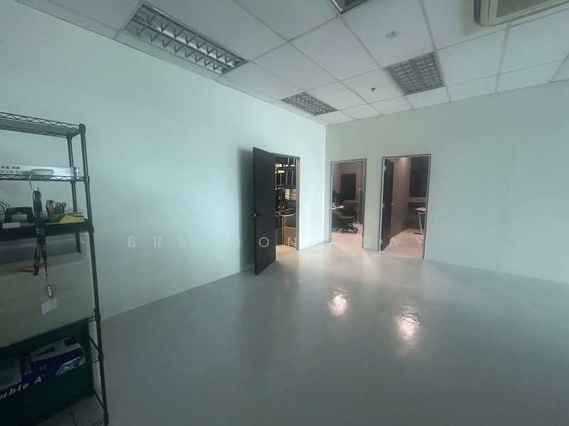 Citilink Warehouse Complex, 102E Pasir Panjang Road, 1,700 sqft, Light Industrial (B1) For Rent, by Brendon Kuay, 500161643 - Interior - CommercialGuru.com.sg
