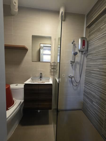 151 Simei Street 1, 151 Simei Street 1, 2 Bedrooms, 904 sqft, HDB Flat For Rent, by Ivy Woo (余娉娉), 500161648 - Bathroom - PropertyGuru.com.sg