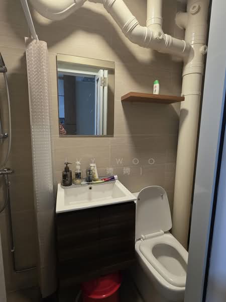 151 Simei Street 1, 151 Simei Street 1, 2 Bedrooms, 904 sqft, HDB Flat For Rent, by Ivy Woo (余娉娉), 500161648 - Bathroom - PropertyGuru.com.sg