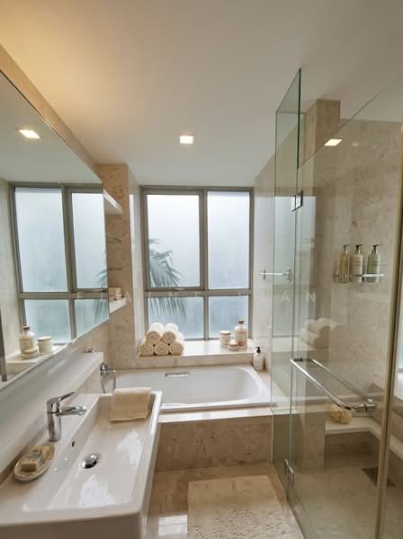 One Jervois, 3 Jervois Close, 3 Bedrooms, 1,335 sqft, Condominium For Sale, by Elaine Lian, 500161649 - Master Bathroom - PropertyGuru.com.sg