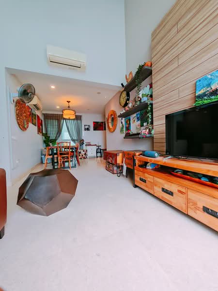 Eight Riversuites, 10 Whampoa East, 3 Bedrooms, 1,195 sqft, Condominium For Sale, by Adrian Koh, 500161650 - Living Room - PropertyGuru.com.sg