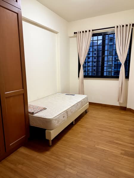 Simei Green Condominium, 3 Simei Street 4, 3 Bedrooms, 1,377 sqft, Condominium For Rent, by Angela Lee, 500161660 - Bedroom - PropertyGuru.com.sg